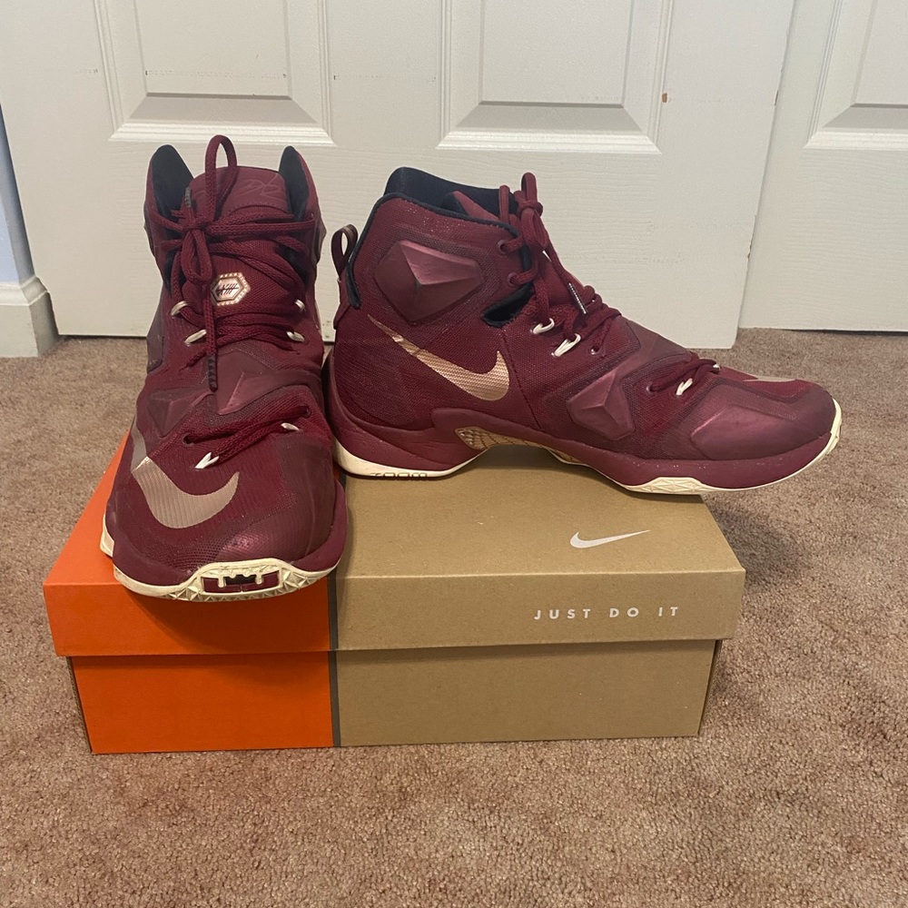 Nike Lebron 13 Men’s Basketball Shoes